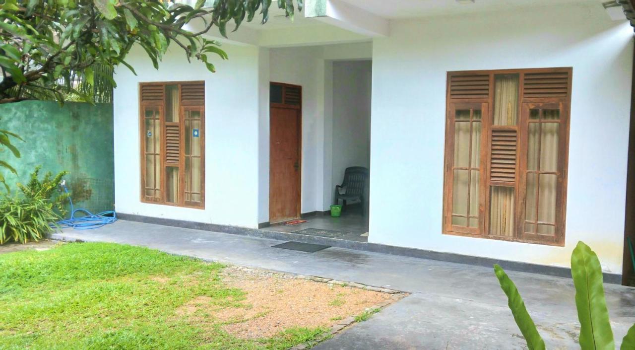 Hector House Hotel Weligama Buitenkant foto