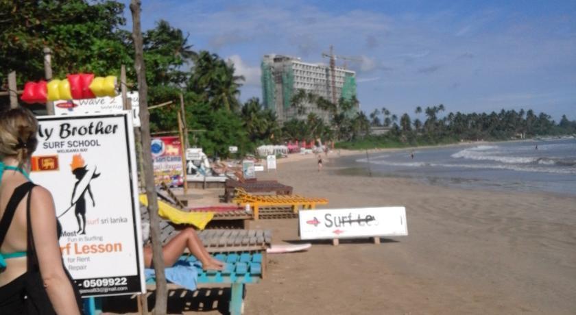 Hector House Hotel Weligama Buitenkant foto