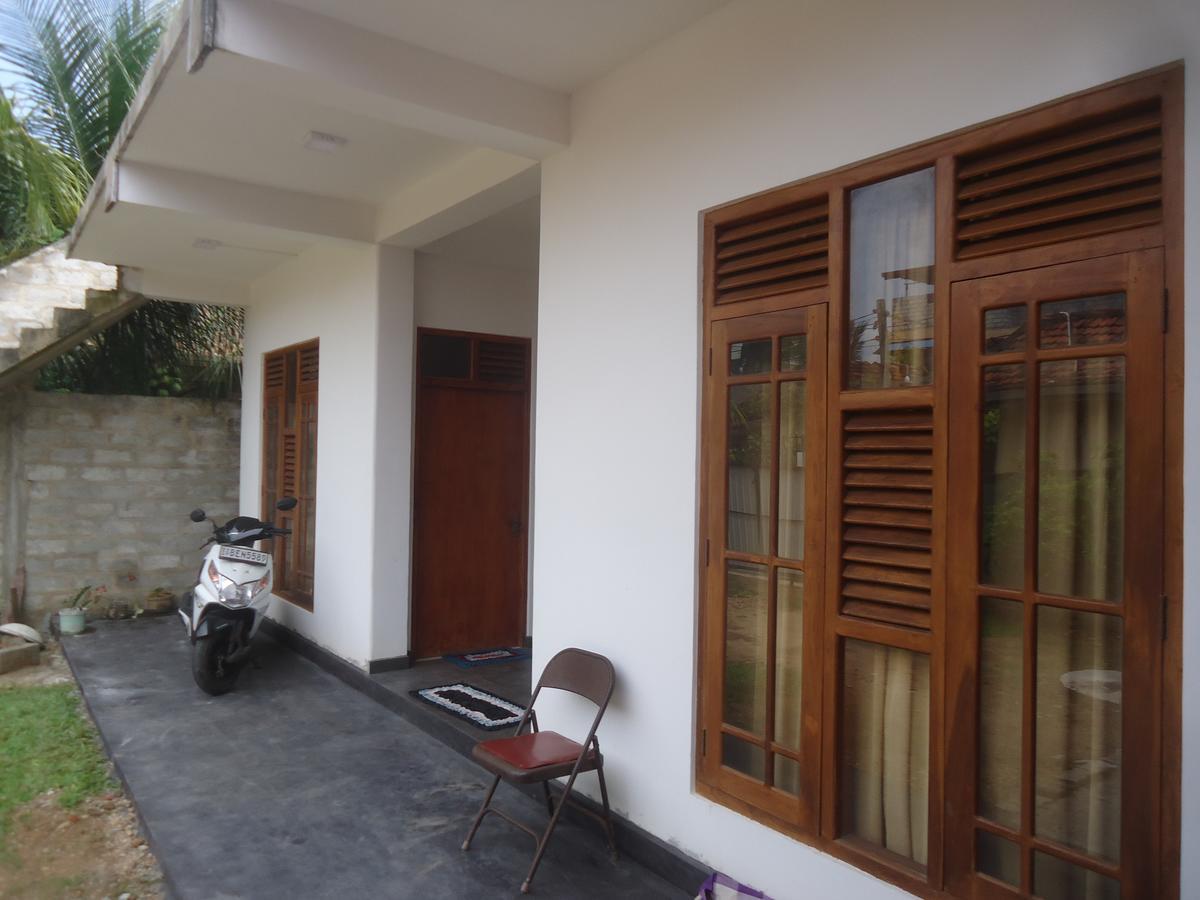Hector House Hotel Weligama Buitenkant foto